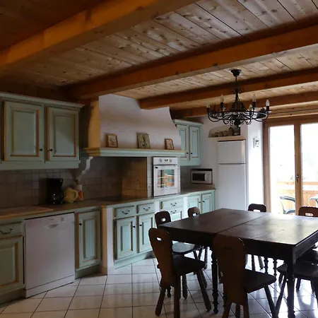 Auberge Des Eglantiers Flumet Buitenkant foto