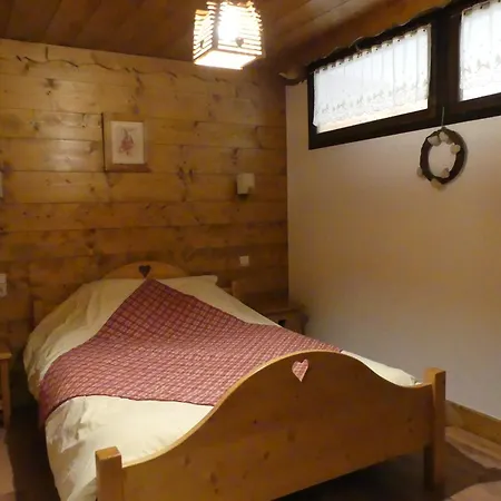 Auberge Des Eglantiers Flumet Buitenkant foto